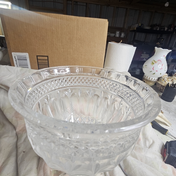 Shannon Crystal Lead Crystal Vase - Picture 7 of 11